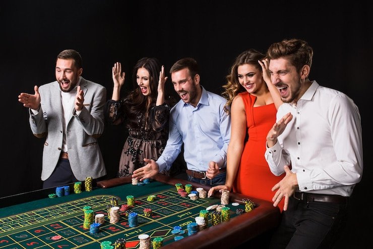 Studio kasino langsung horaspoker dengan dealer profesional dan multi-kamera