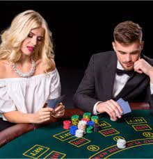 Studio permainan dadu langsung horaspoker dengan dealer profesional dan tiga dadu